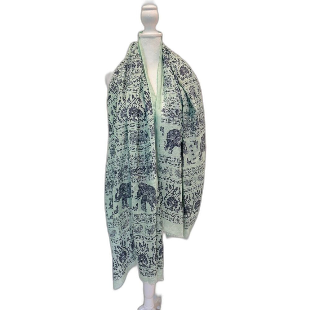 Women's oversized elephant tapestry print scarf